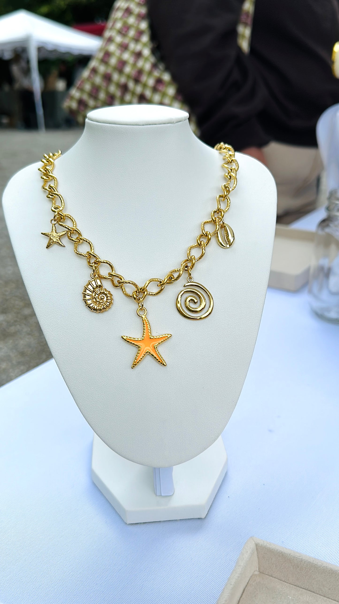 L chain custom