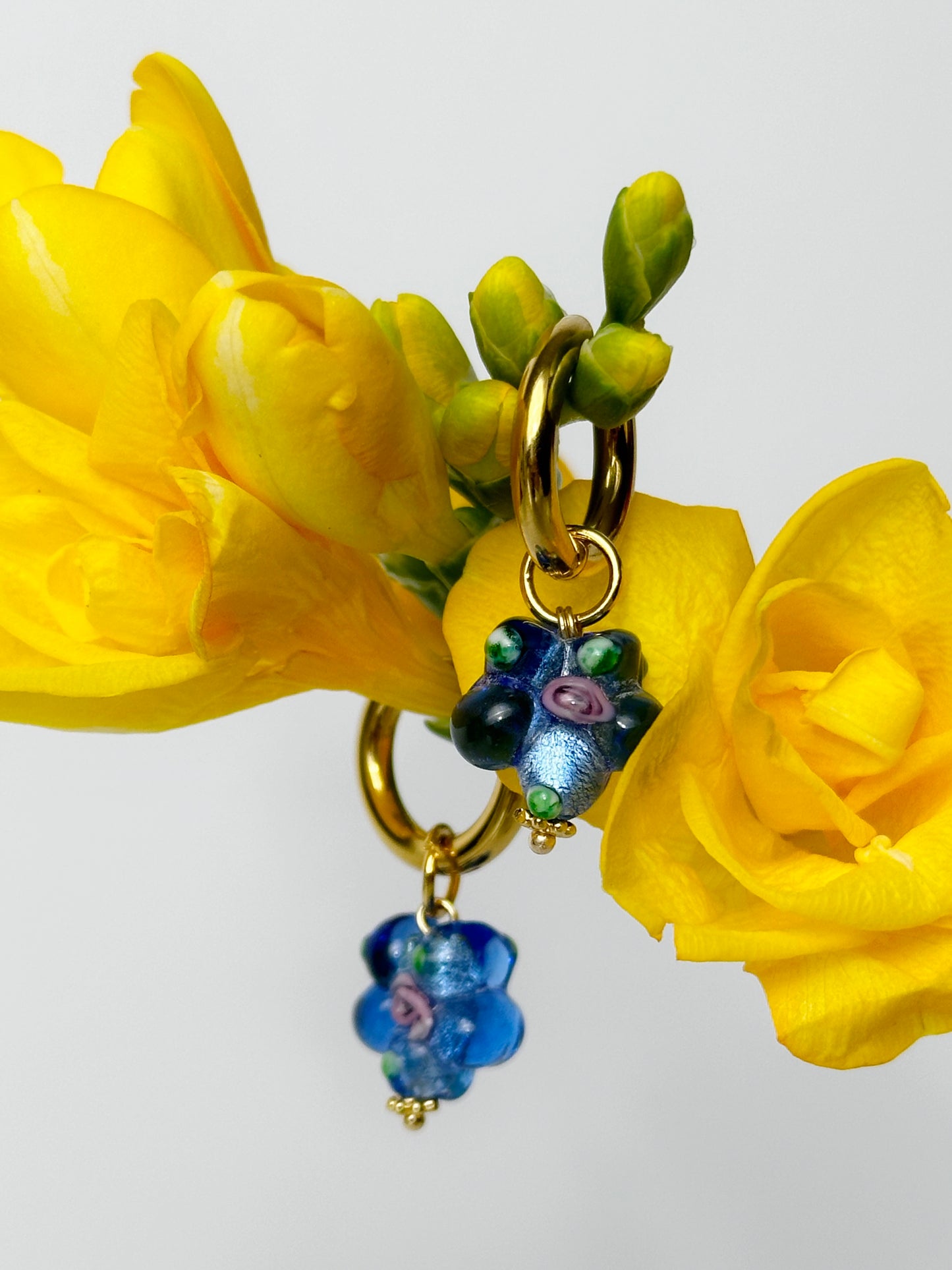 Flora blue charms