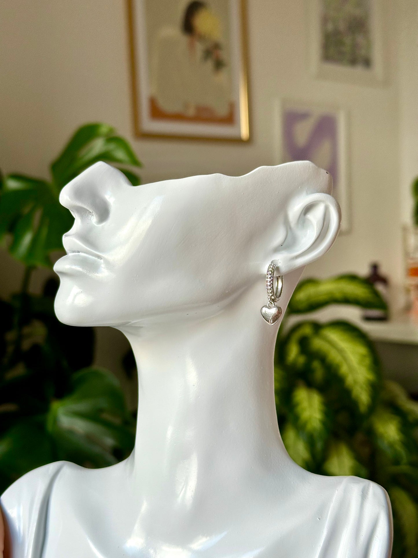 Heartly silver earrings