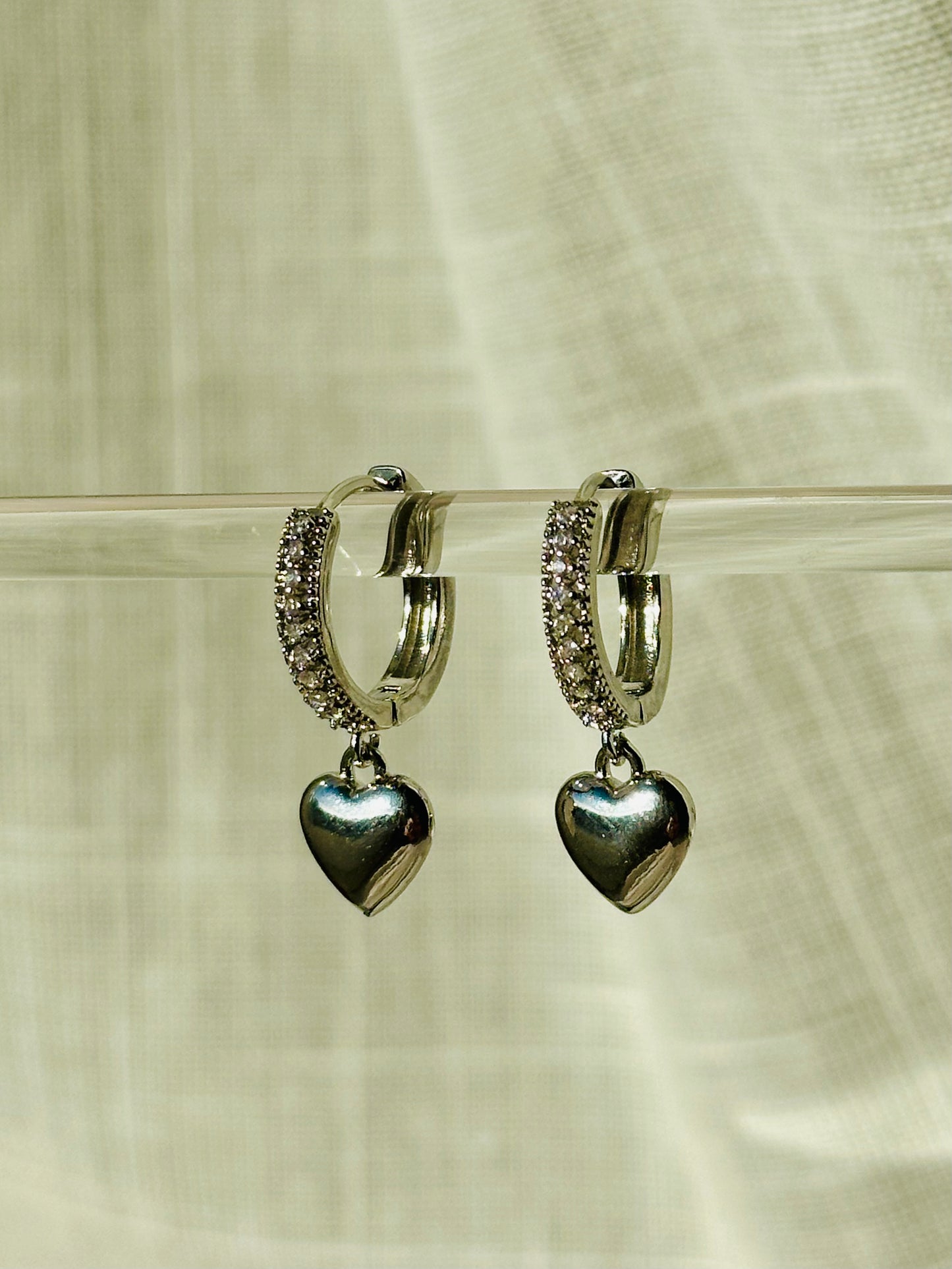Heartly silver earrings