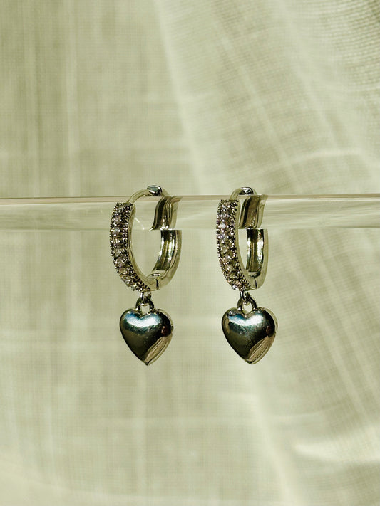 Heartly silver earrings